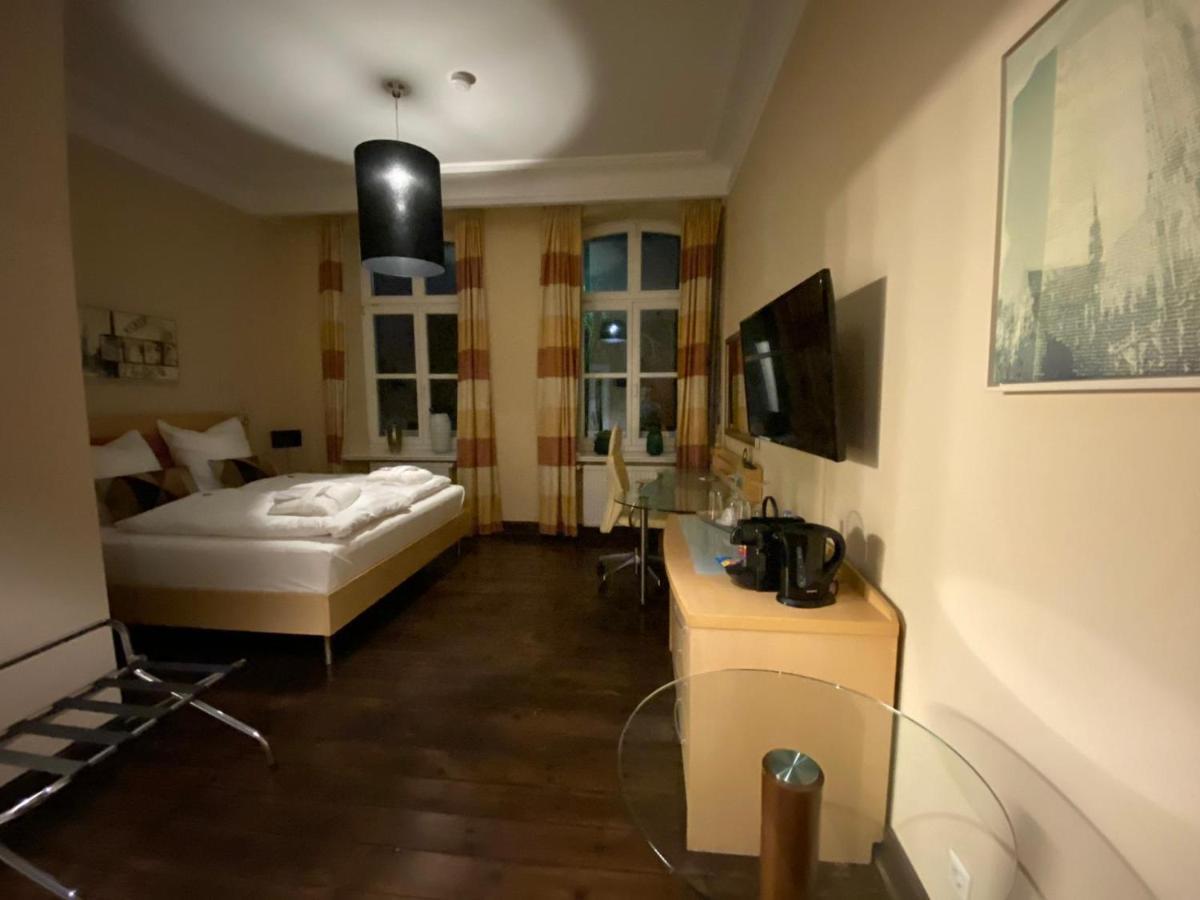 Lili Living Hotel Ράτινγκεν Εξωτερικό φωτογραφία
