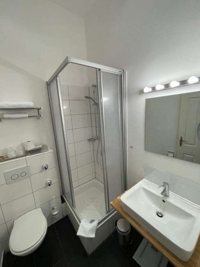 Lili Living Hotel Ράτινγκεν Εξωτερικό φωτογραφία